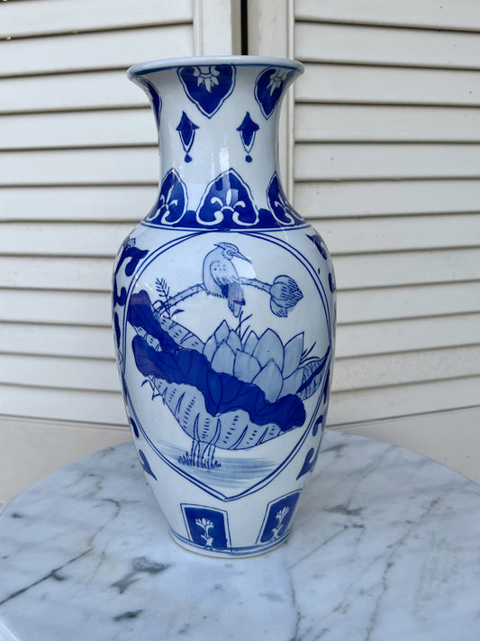 10" Chinoiserie Vase