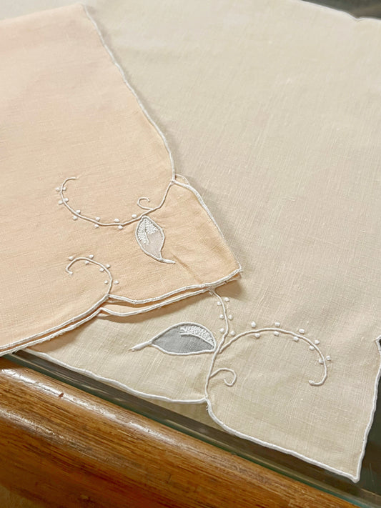 Set of 7 Vintage Peach and Lily Linen Napkins