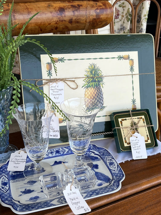 Pineapple English Cloverleaf Tablemats - Set of 4